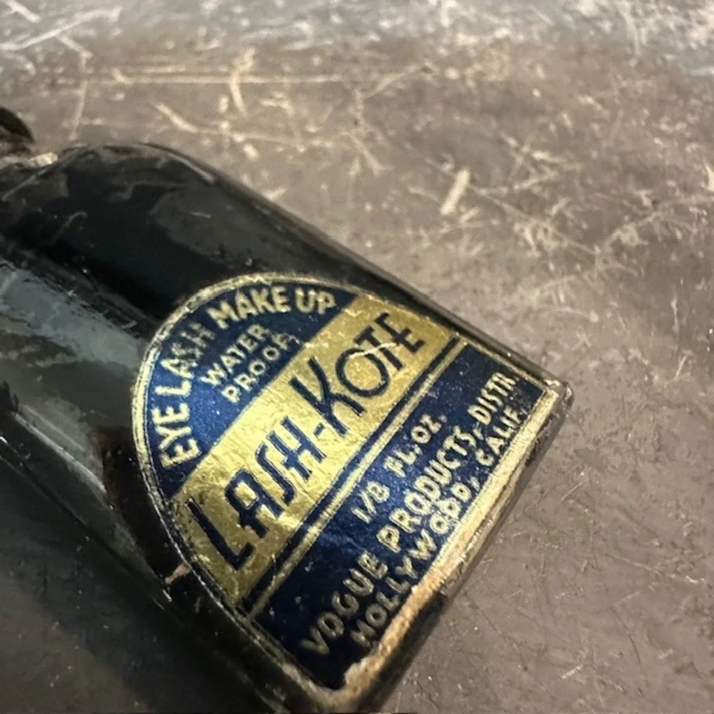 Vintage Lash Kote Waterproof Eyelash Black 1/8 Fl Oz Vogue Hollywood Collectible
